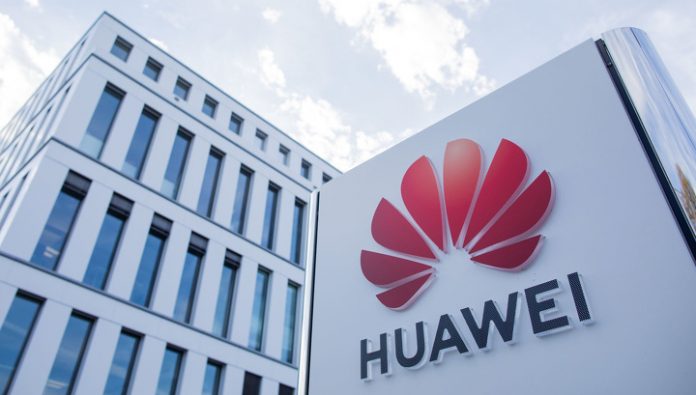 Huawei chose replacement YouTube for smartphones, fell under the sanctions